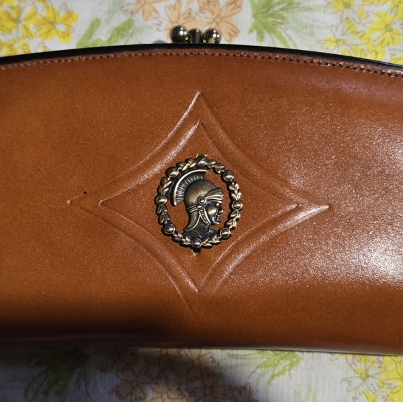 Leather wallet - Picture 2 of 6